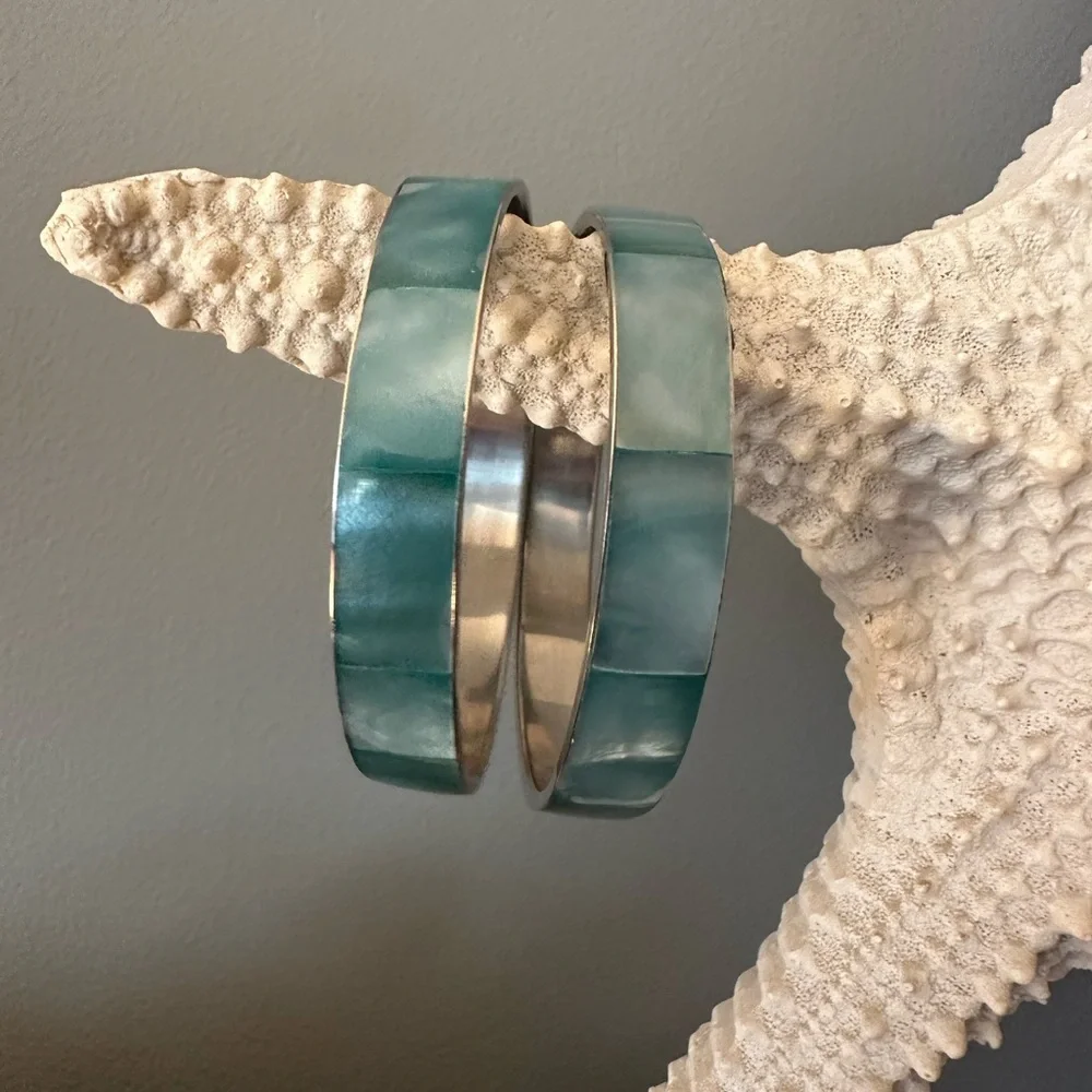 Blue Shell Bracelet Set - Picture 4 of 8